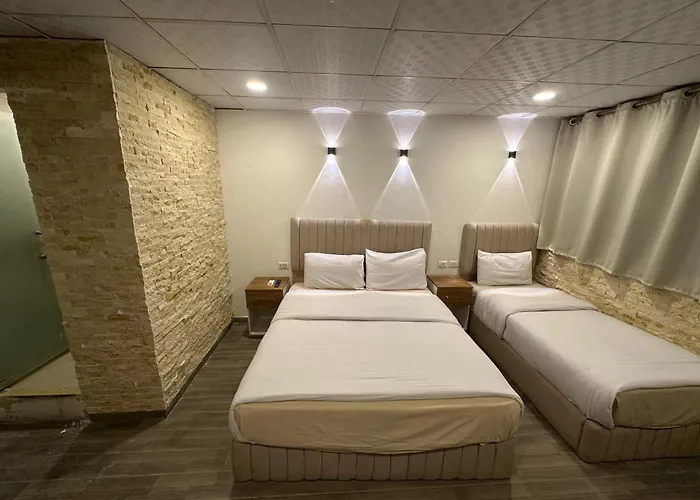 Egy Days Hotel