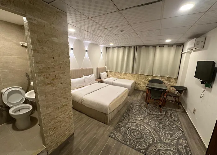 Egy Days Hotel